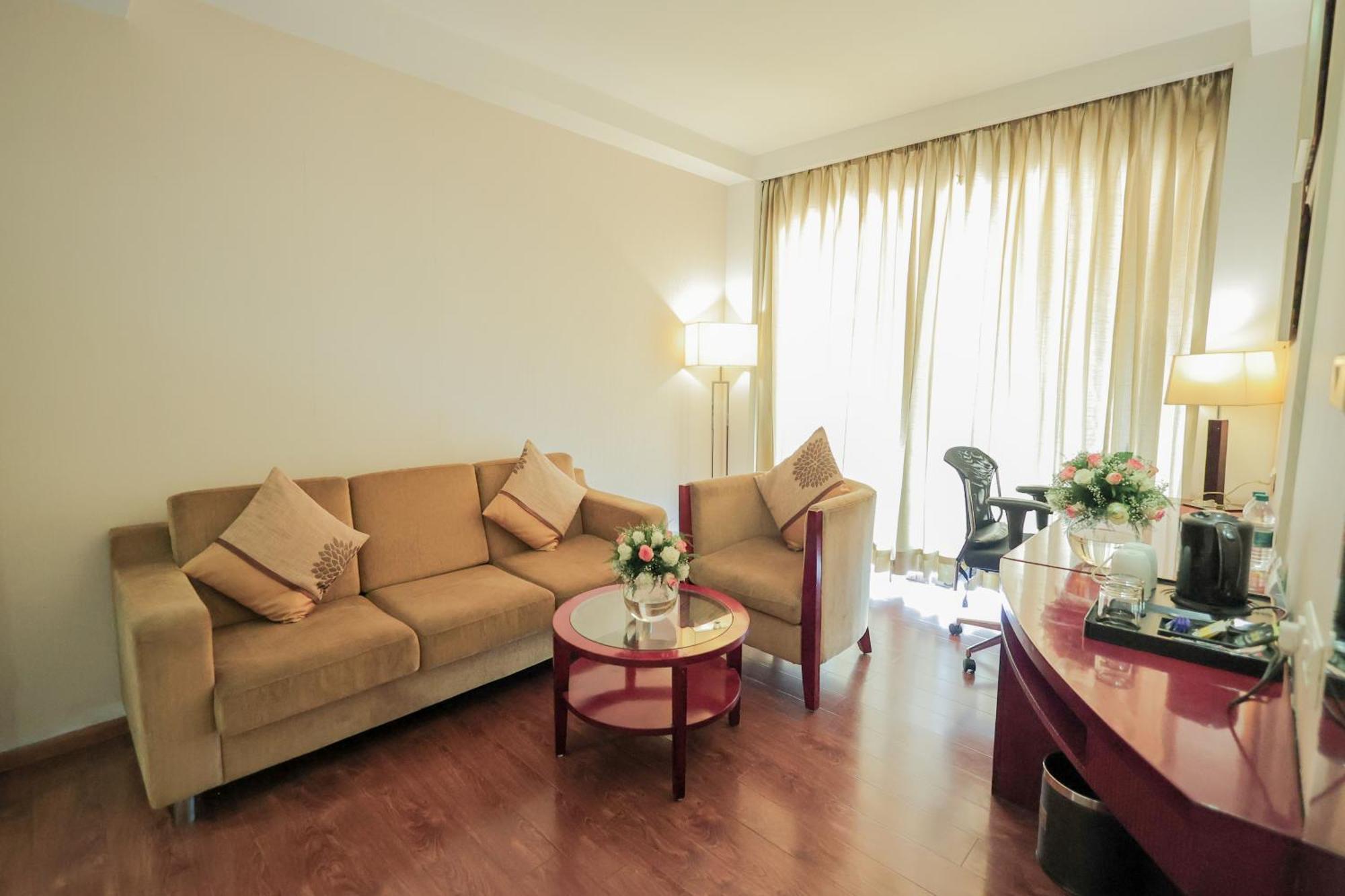 Bravura Gold Resort Meerut Exterior foto