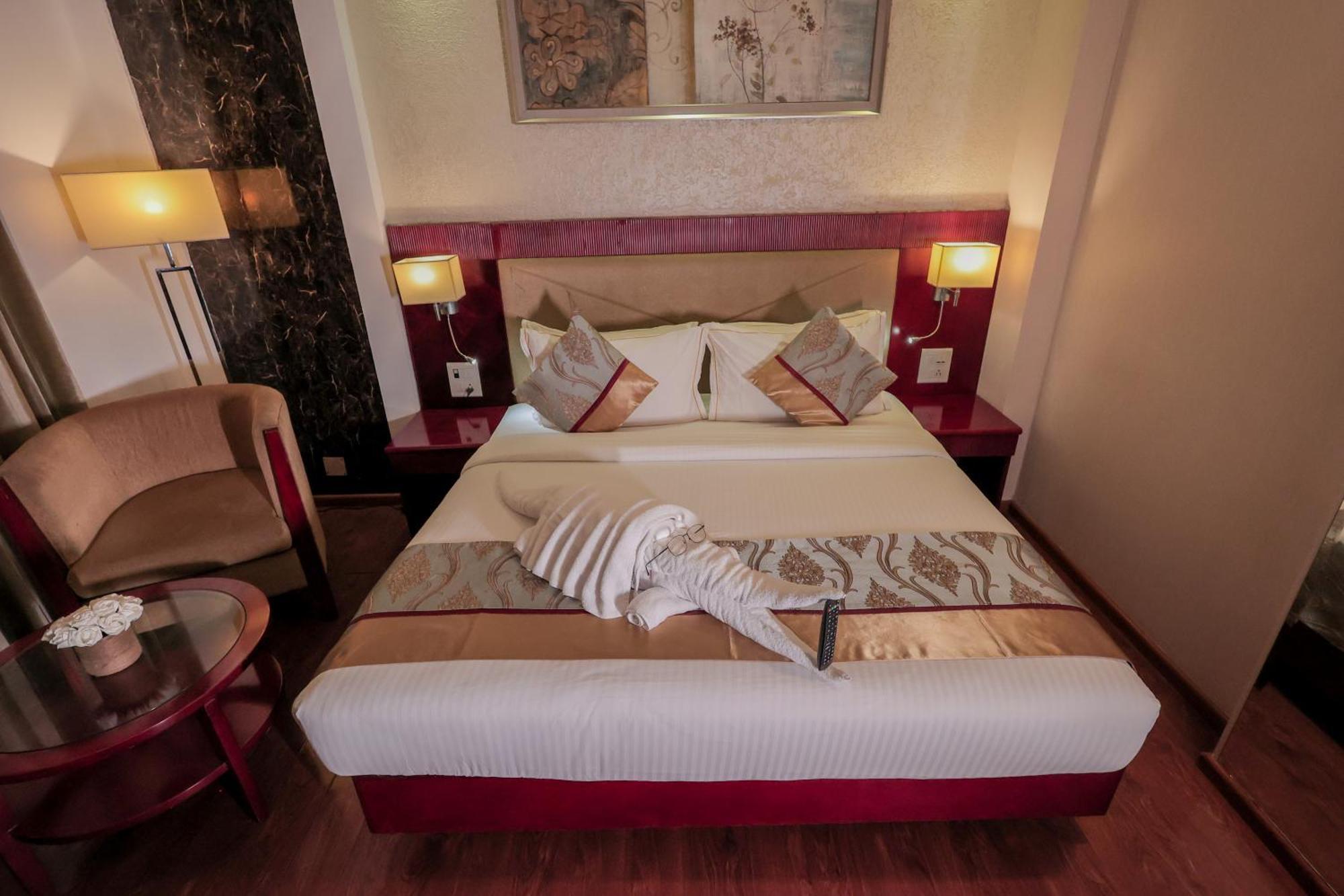 Bravura Gold Resort Meerut Exterior foto